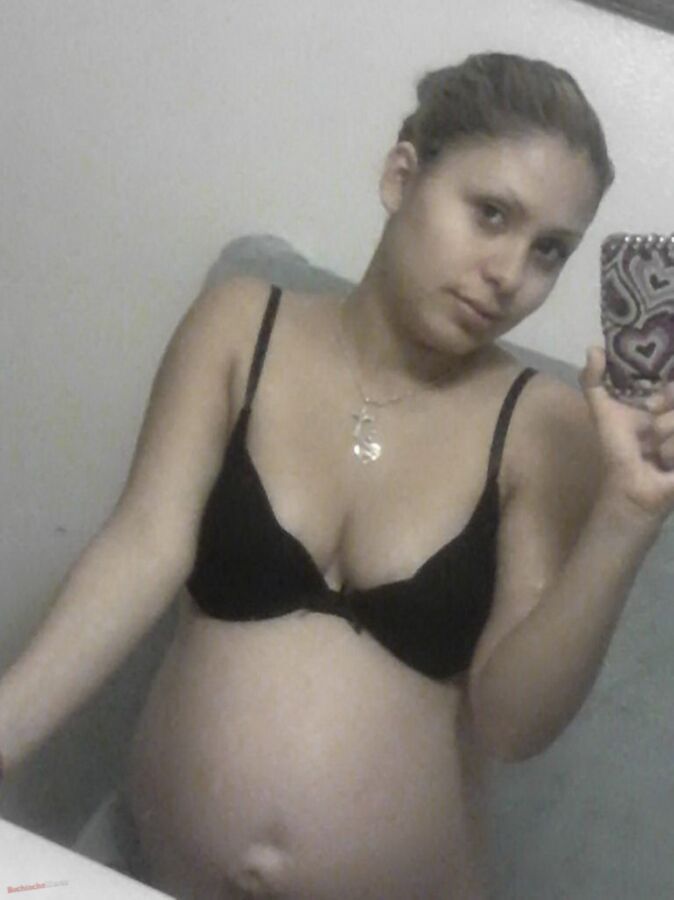 Free porn pics of selfshots of pregnant ladies and teens 6 of 77 pics