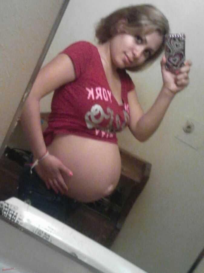 Free porn pics of selfshots of pregnant ladies and teens 16 of 77 pics