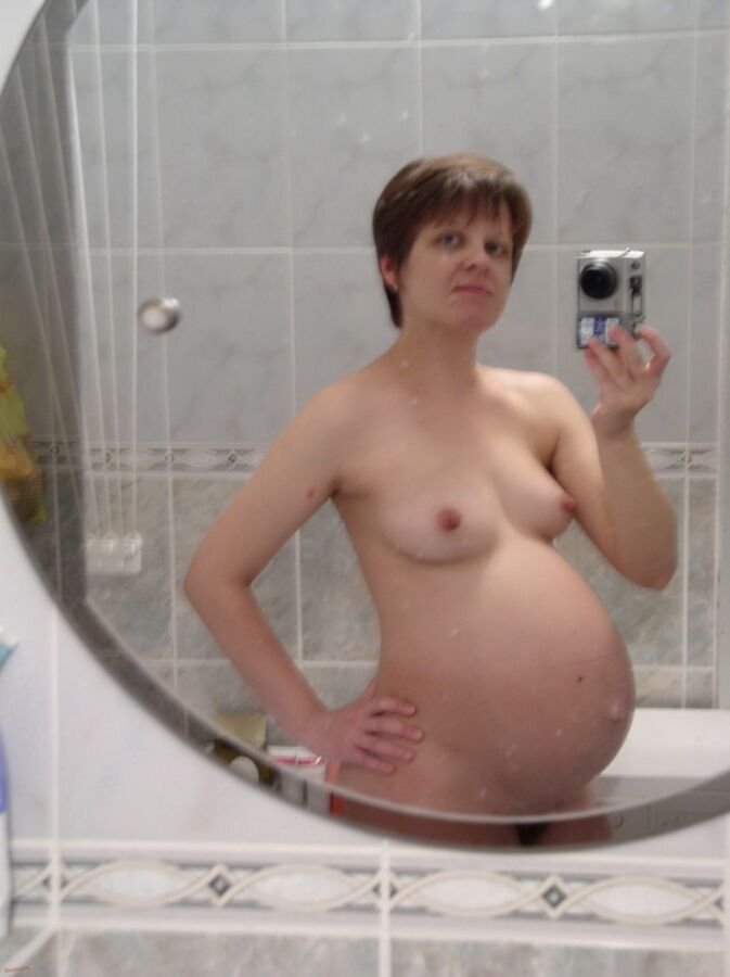 Free porn pics of selfshots of pregnant ladies and teens 22 of 77 pics