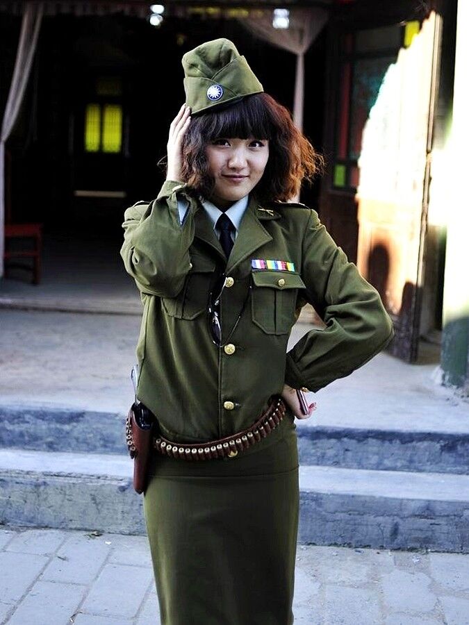 CHINESE MILITARY COSPLAY  3 of 20 pics