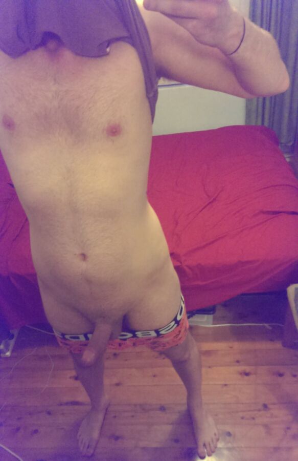 Free porn pics of Brettsaurus - Stripping down from singlet & trunks down to nude. 1 of 23 pics
