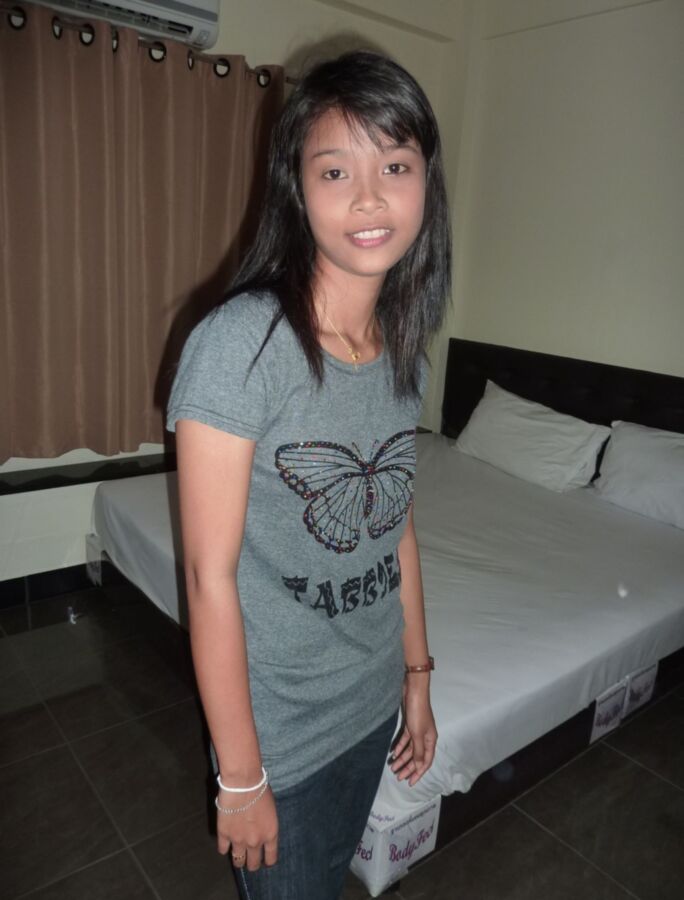 REAL THAI HOOKER , asian teen , thailand prostitute 4 of 42 pics