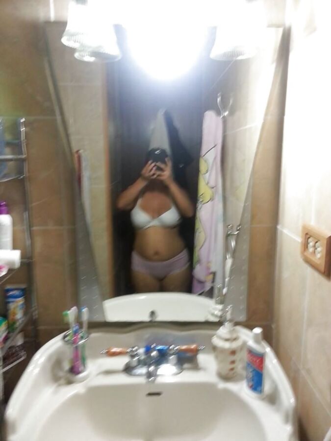 Latina Teen Exposing Tits 4 of 9 pics