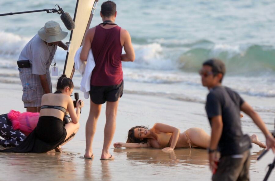 Kim Kardashian brings big ass to Thailand 11 of 31 pics