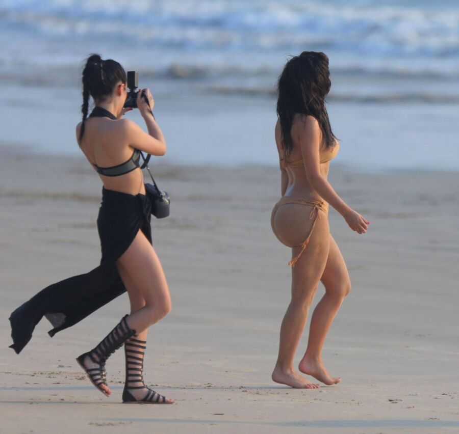 Kim Kardashian brings big ass to Thailand 1 of 31 pics