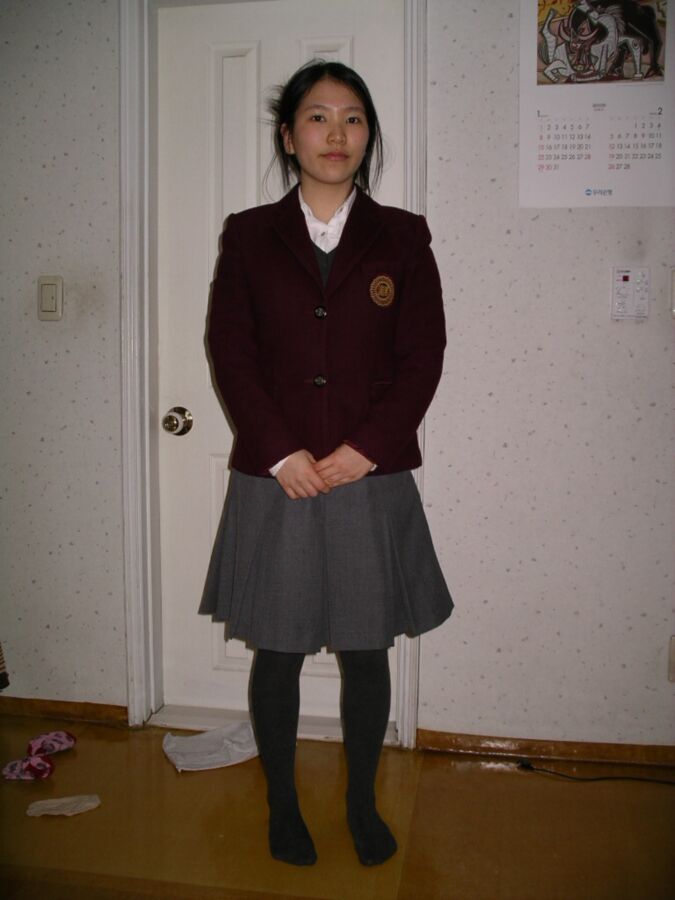 Super Cute Korean schoolgirl (non nude) 4 of 10 pics