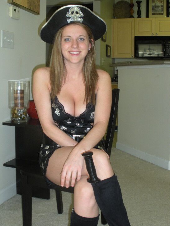 Free porn pics of Pirate Girl 11 of 11 pics