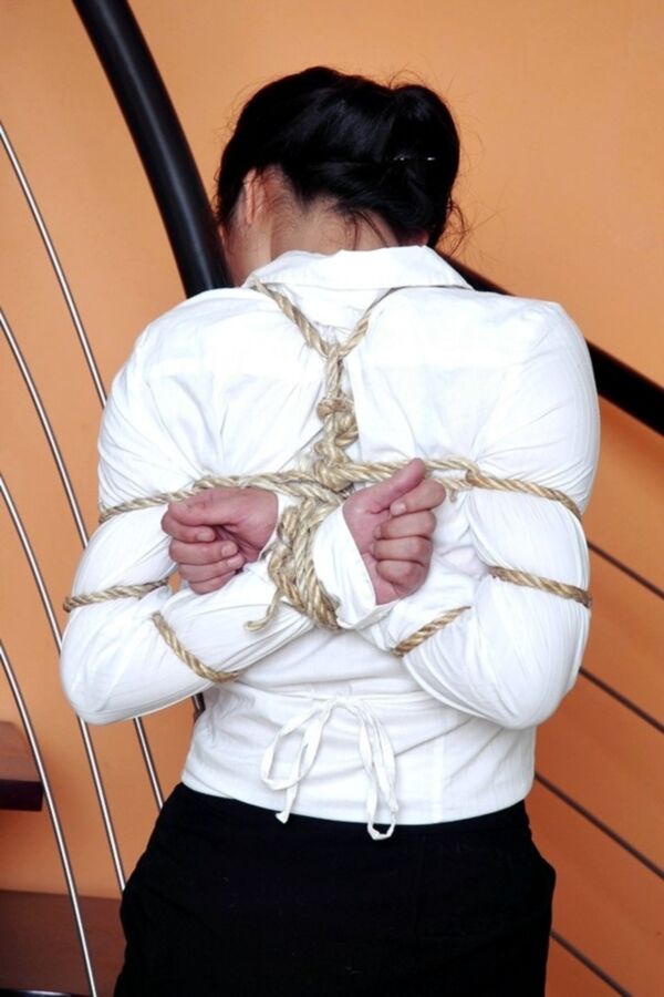 Chinese secretaries tightly tied up (Chinese bondage) 10 of 144 pics