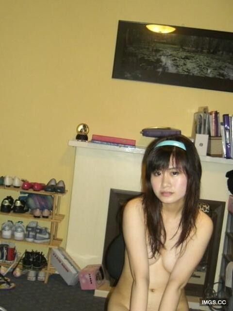 Chinese Teen leaked photos 8 of 14 pics