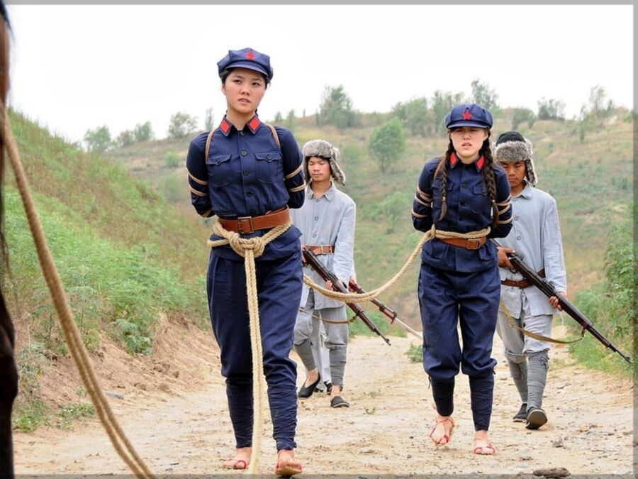 Captured Chinese female soldiers 3 of 32 pics