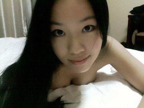 Cute Chinese Girl 4 of 10 pics