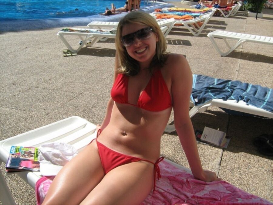 Free porn pics of My daughter Caroline in bikinis last year its made me WANT HER 2 of 7 pics